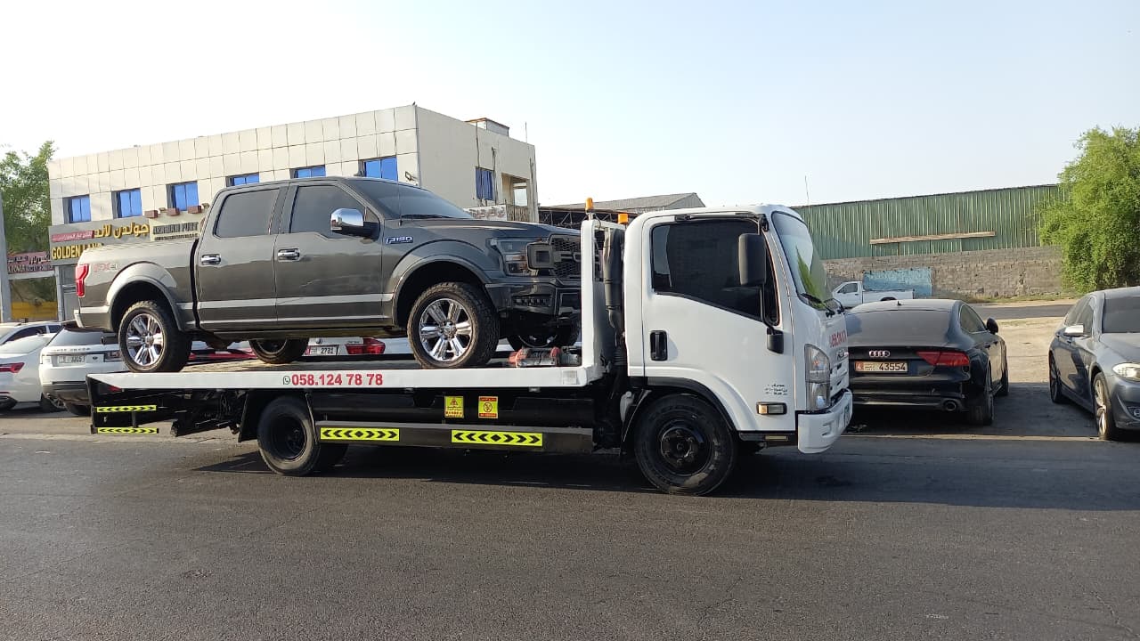 Tow truck UAE